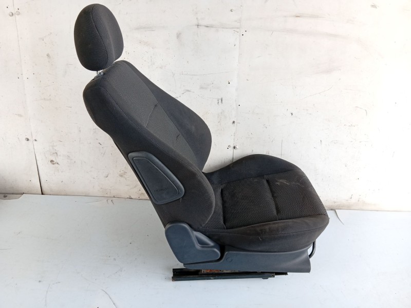 Recambio de asiento delantero derecho para opel tigra twintop (x04) 1.4 (r97) referencia OEM IAM 7260734  