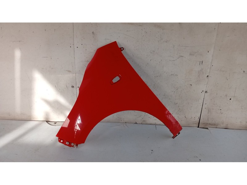 Recambio de aleta delantera izquierda para hyundai i10 i (pa) 1.1 referencia OEM IAM 663110X300  