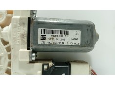 Recambio de motor elevalunas trasero izquierdo para seat leon (1p1) 2.0 tdi 16v referencia OEM IAM    2