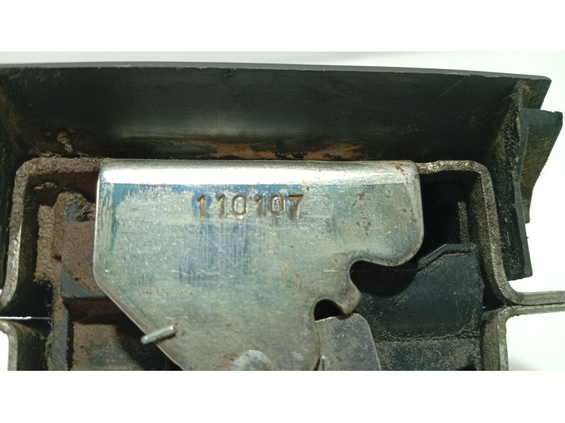 Recambio de cerradura maletero / porton para seat leon (1p1) 2.0 tdi 16v referencia OEM IAM 1P0827505E9B9  