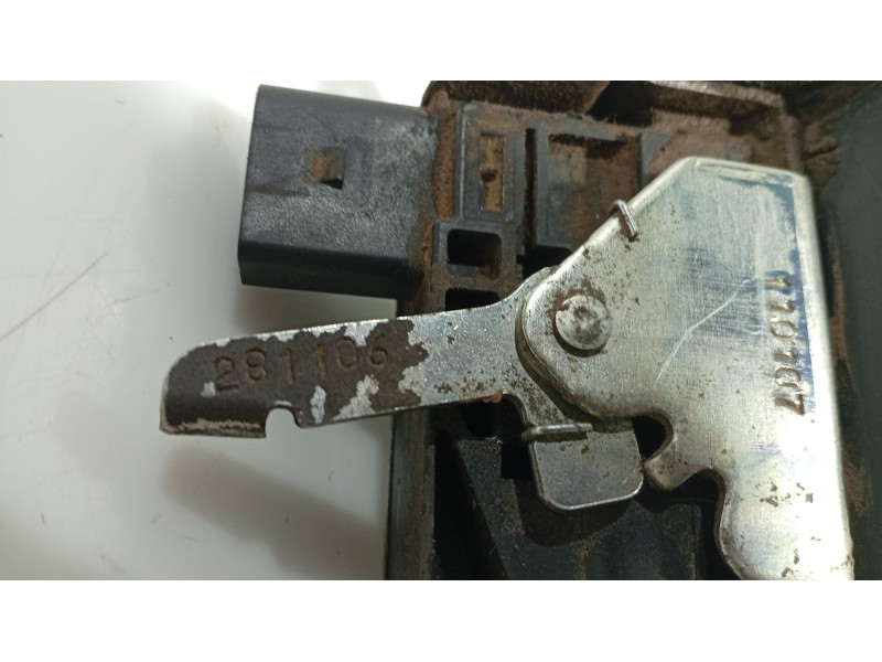 Recambio de cerradura maletero / porton para seat leon (1p1) 2.0 tdi 16v referencia OEM IAM 1P0827505E9B9  