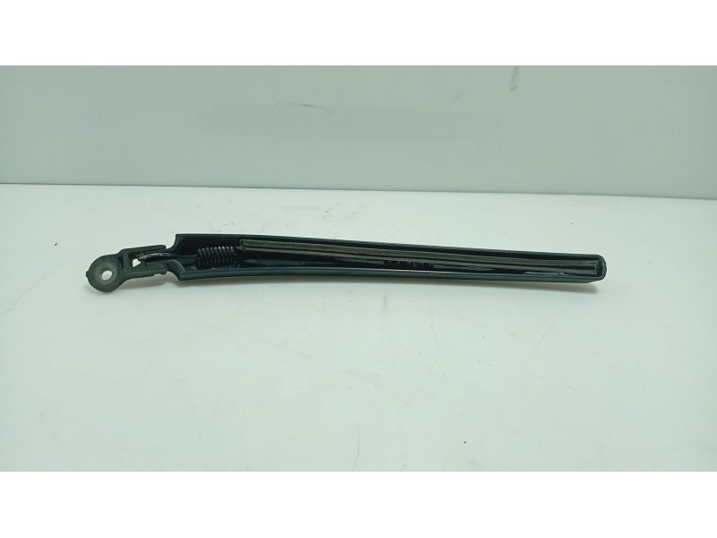 Recambio de brazo limpia trasero para seat leon (1p1) 2.0 tdi 16v referencia OEM IAM 5P5955707A  