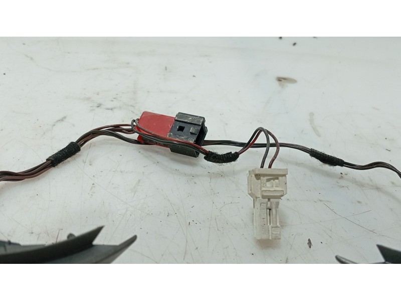 Recambio de mando volante para fiat bravo ii (198_) 1.9 d multijet (198axb1a) referencia OEM IAM   