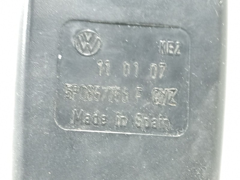 Recambio de anclaje cinturon delantero derecho para seat leon (1p1) 2.0 tdi 16v referencia OEM IAM   