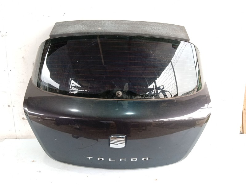 Recambio de porton trasero para seat toledo iii (5p2) 1.6 referencia OEM IAM 5P5827024  