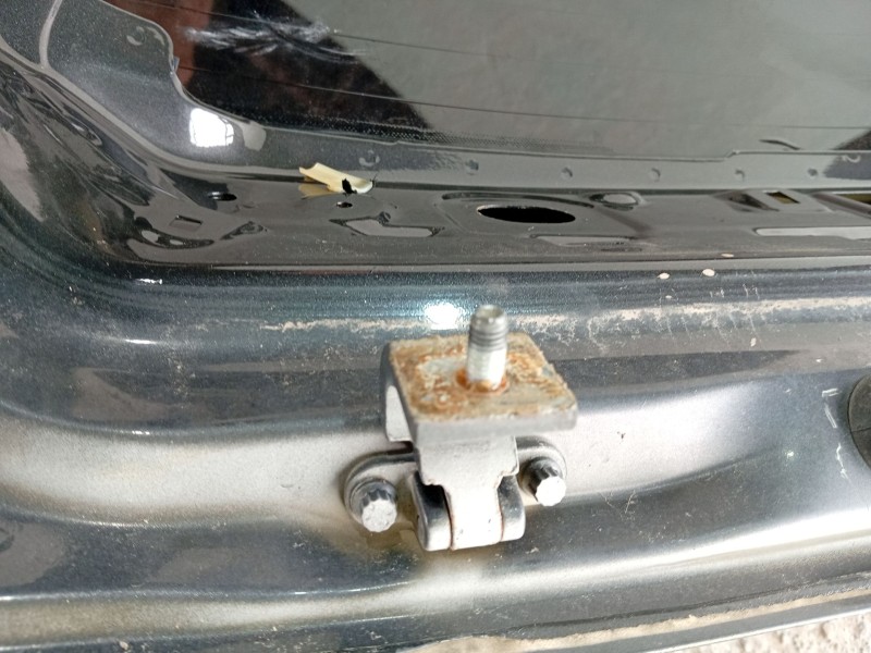 Recambio de porton trasero para seat toledo iii (5p2) 1.6 referencia OEM IAM 5P5827024  