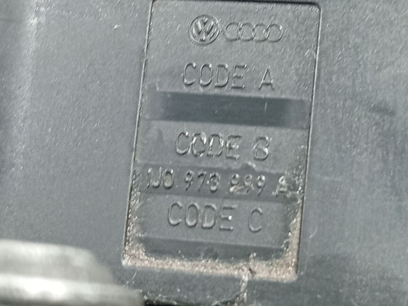 Recambio de caudalimetro para seat leon (1p1) 2.0 tdi 16v referencia OEM IAM   