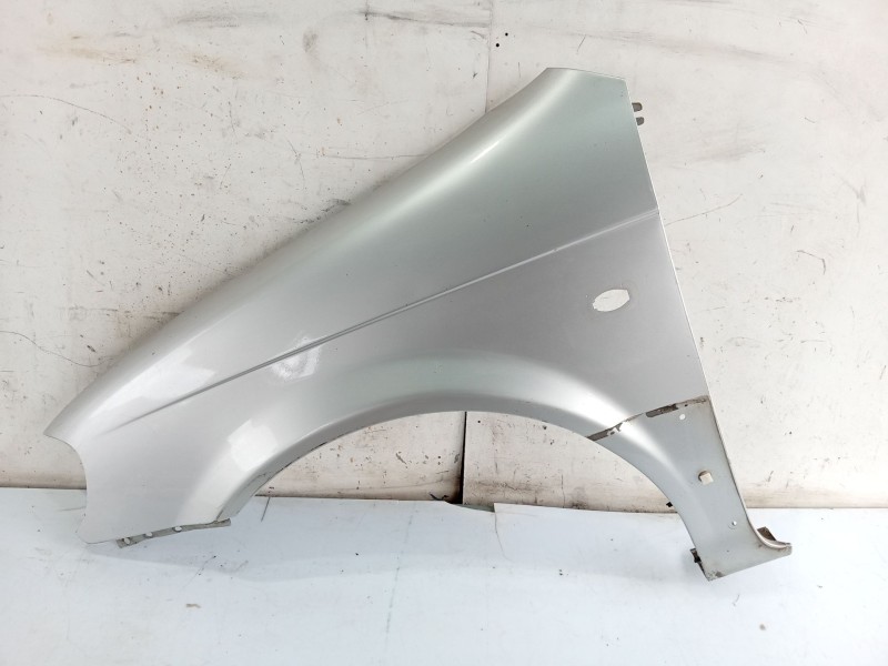 Recambio de aleta delantera izquierda para kia carnival ii (gq) 2.9 crdi referencia OEM IAM 0K52Y52211  