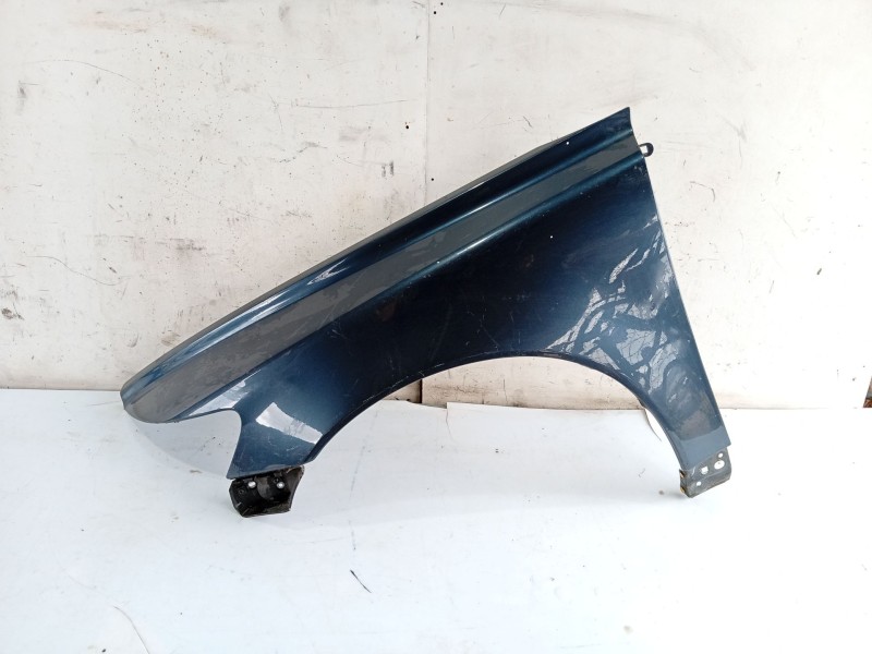 Recambio de aleta delantera izquierda para volvo s40 ii (544) 2.0 d referencia OEM IAM 31297540  