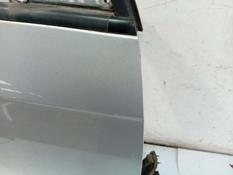 Recambio de puerta delantera derecha para volkswagen passat b7 (362) 2.0 tdi referencia OEM IAM 3AA831056  