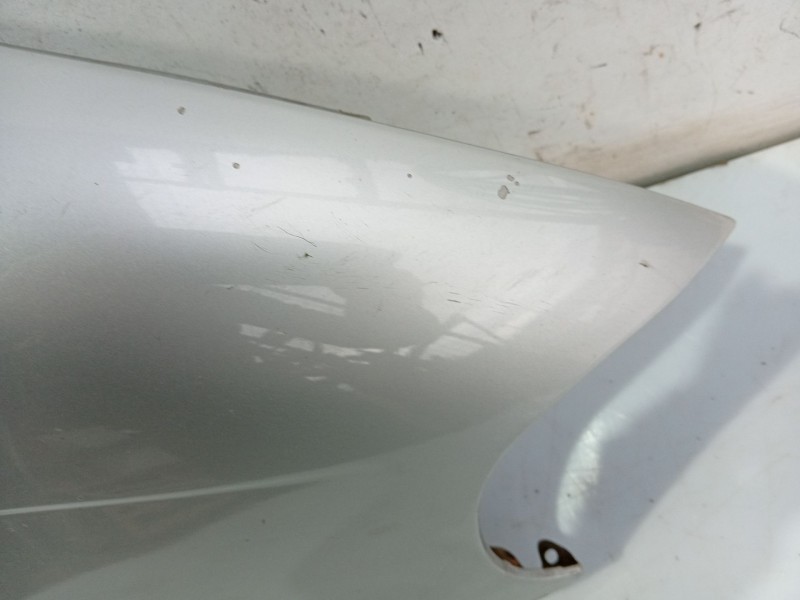 Recambio de aleta delantera derecha para kia carnival ii (gq) 2.9 crdi referencia OEM IAM 0K52Y52111  