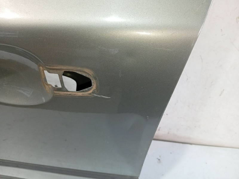 Recambio de puerta delantera izquierda para volvo s40 berlina referencia OEM IAM 31335440  
