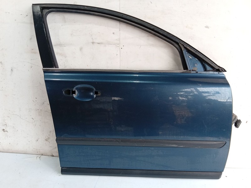 Recambio de puerta delantera derecha para volvo v50 (545) 2.0 d referencia OEM IAM 31335444  