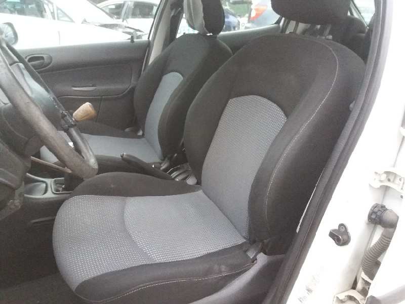 peugeot 206 del año 2004