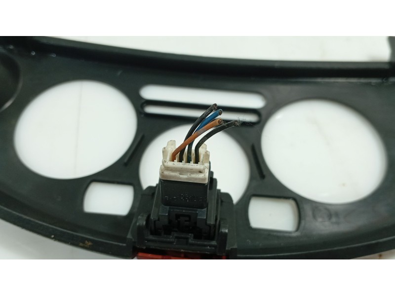 Recambio de moldura para nissan micra iii (k12) 1.2 16v referencia OEM IAM   