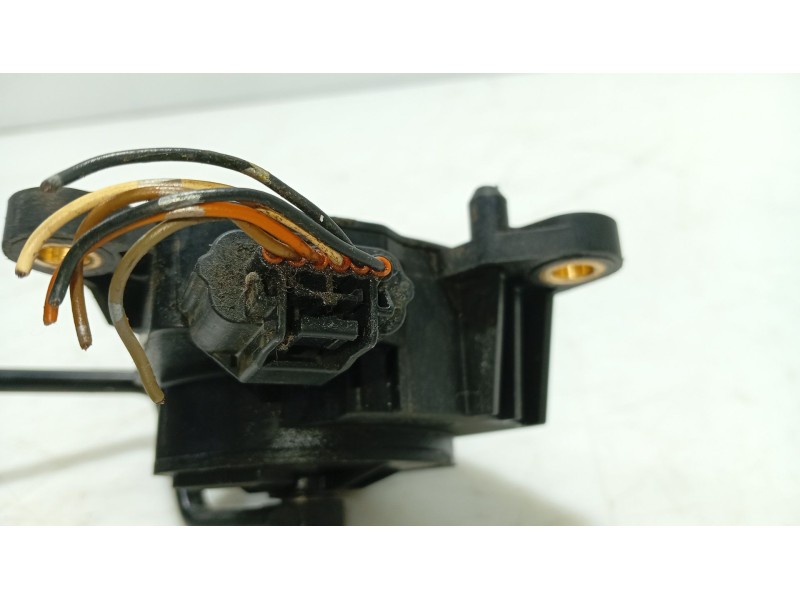 Recambio de pedal acelerador para nissan micra iii (k12) 1.2 16v referencia OEM IAM 18002AX70B  