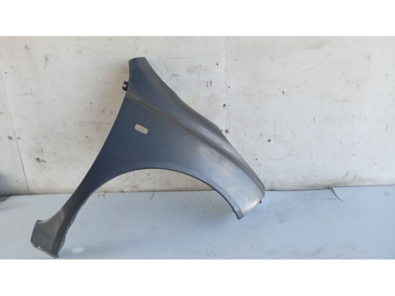 Recambio de aleta delantera derecha para nissan micra iii (k12) 1.2 16v referencia OEM IAM 63100AX630  