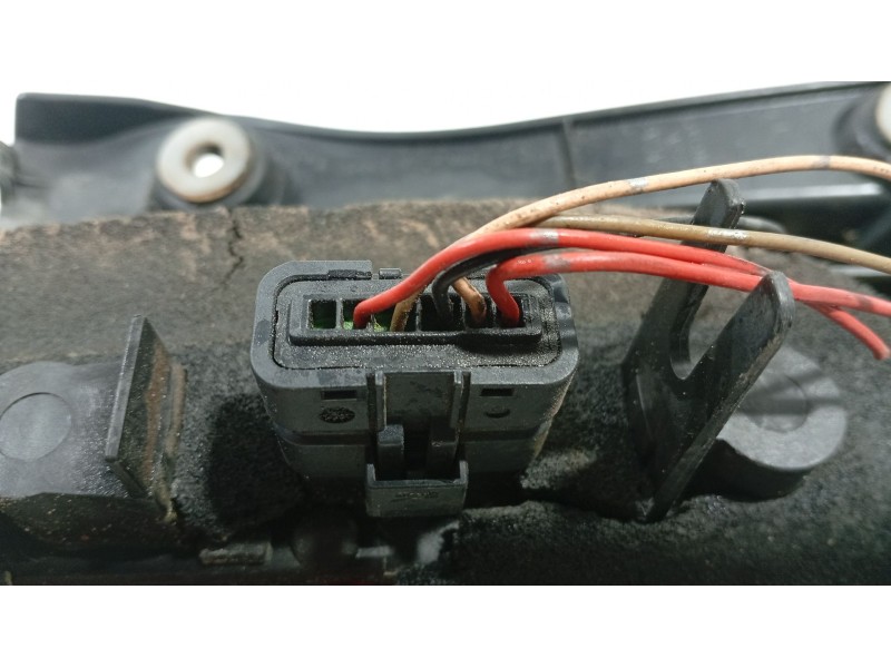 Recambio de piloto trasero izquierdo para nissan micra iii (k12) 1.2 16v referencia OEM IAM 26555AX720  