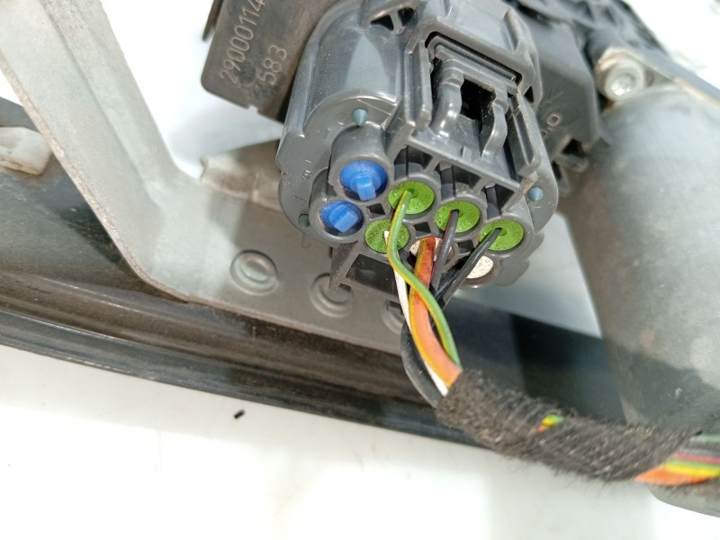 Recambio de elevalunas delantero izquierdo para ford mondeo iii (b5y) 2.0 tdci referencia OEM IAM 1417698  