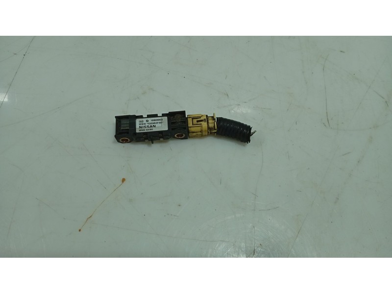 Recambio de sensor impacto para nissan micra iii (k12) 1.2 16v referencia OEM IAM   