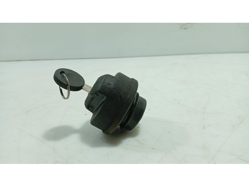 Recambio de tapon combustible para nissan micra iii (k12) 1.2 16v referencia OEM IAM   