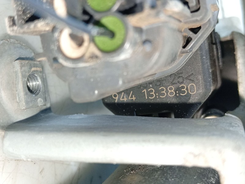 Recambio de elevalunas trasero izquierdo para ford mondeo iii (b5y) 2.0 tdci referencia OEM IAM 1320875  