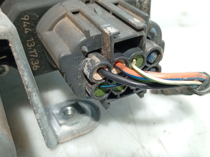 Recambio de elevalunas trasero derecho para ford mondeo iii (b5y) 2.0 tdci referencia OEM IAM 1320873  