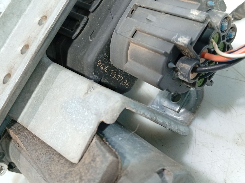 Recambio de elevalunas trasero derecho para ford mondeo iii (b5y) 2.0 tdci referencia OEM IAM 1320873  