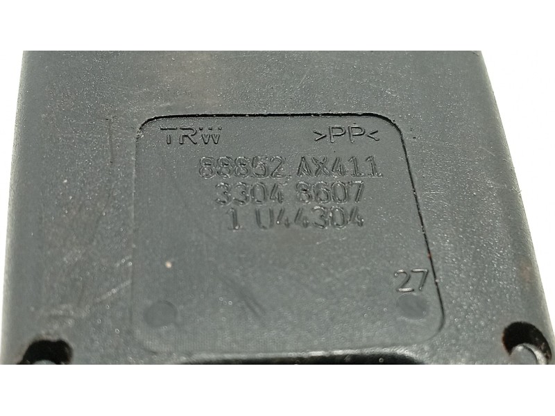 Recambio de anclaje cinturon trasero central para nissan micra iii (k12) 1.2 16v referencia OEM IAM   