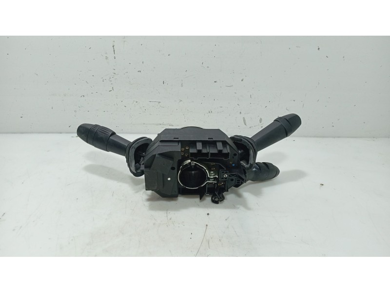 Recambio de mando volante para fiat bravo ii (198_) 1.9 d multijet (198axb1a) referencia OEM IAM   