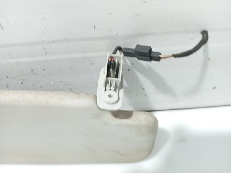 Recambio de parasol izquierdo para volkswagen golf iv (1j1) 1.6 referencia OEM IAM 3B0857551A  