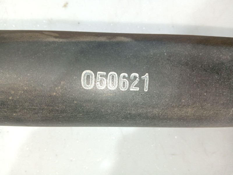 Recambio de cardan trasero para ssangyong rodius i 2.7 xdi referencia OEM IAM 3320021401  