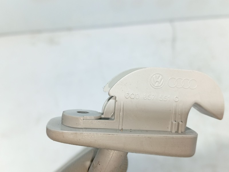 Recambio de parasol izquierdo para volkswagen polo iv (9n_, 9a_) 1.2 referencia OEM IAM 6Q0857551F2F4  