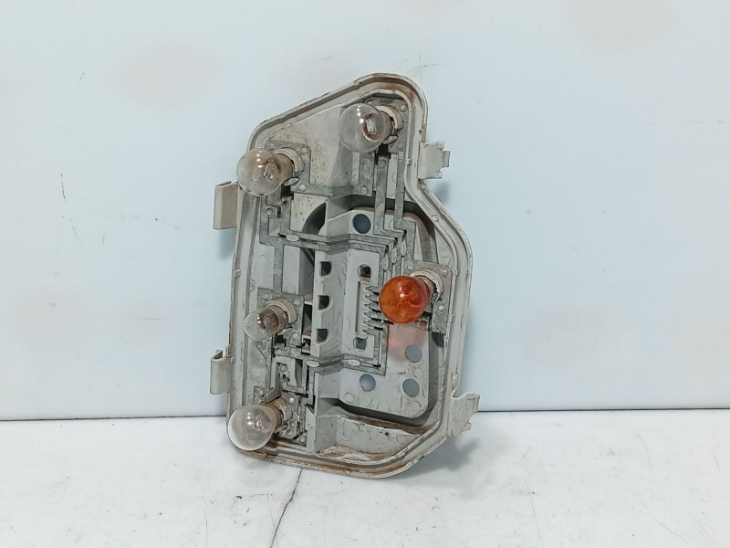 Recambio de portalamparas para volkswagen polo iv (9n_, 9a_) 1.2 referencia OEM IAM   