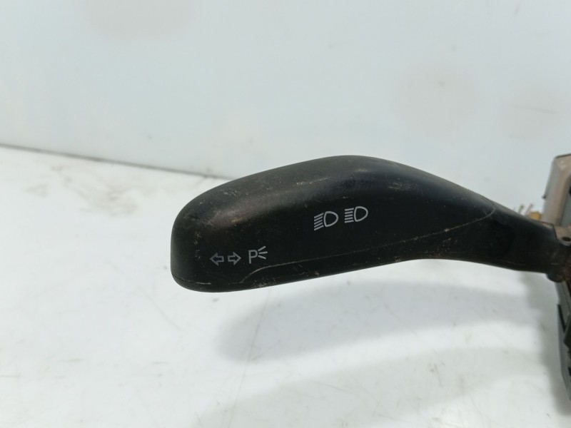 Recambio de mando volante para volkswagen polo iv (9n_, 9a_) 1.2 referencia OEM IAM   