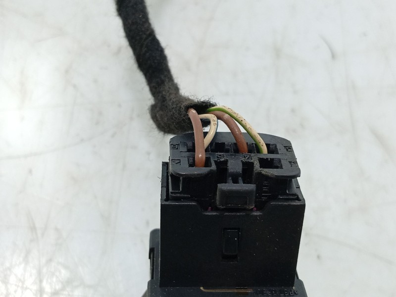 Recambio de warning para volkswagen polo iv (9n_, 9a_) 1.2 referencia OEM IAM 6Q095323501C  