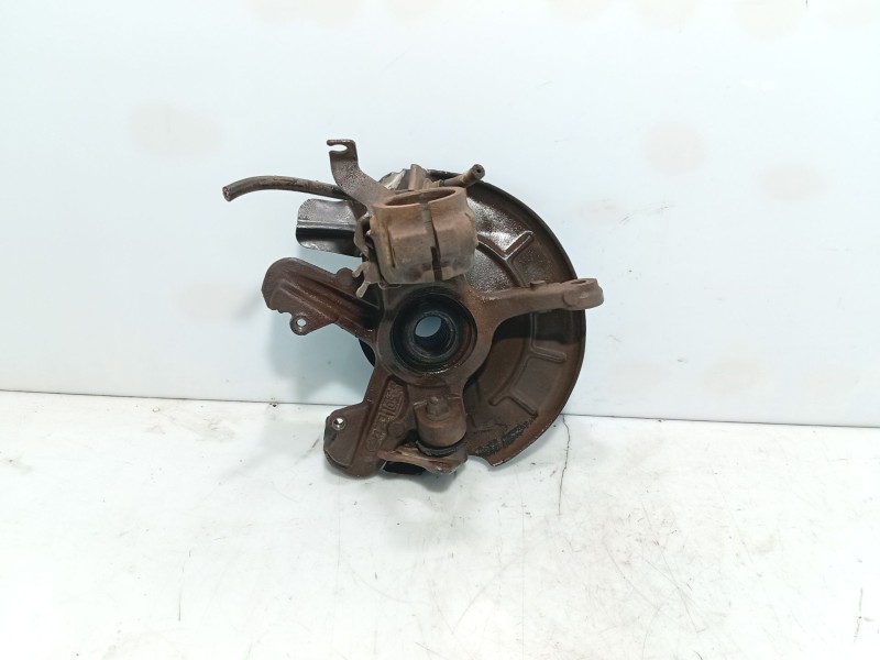 Recambio de mangueta delantera derecha para volkswagen polo iv (9n_, 9a_) 1.2 referencia OEM IAM 6Q0407256Q  