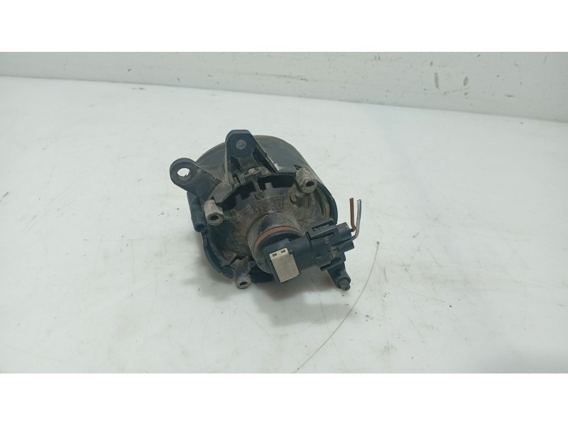 Recambio de faro antiniebla derecho para audi a4 b6 (8e2) 1.9 tdi referencia OEM IAM 8E0941700B  