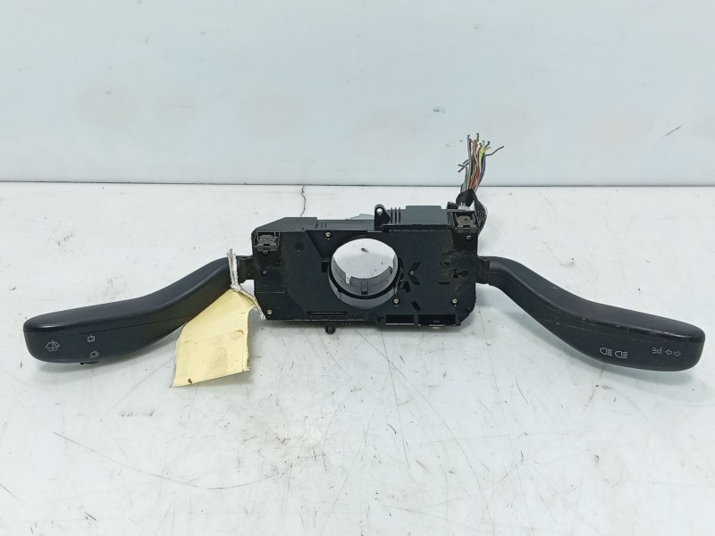 Recambio de mando volante para volkswagen polo iv (9n_, 9a_) 1.2 referencia OEM IAM   