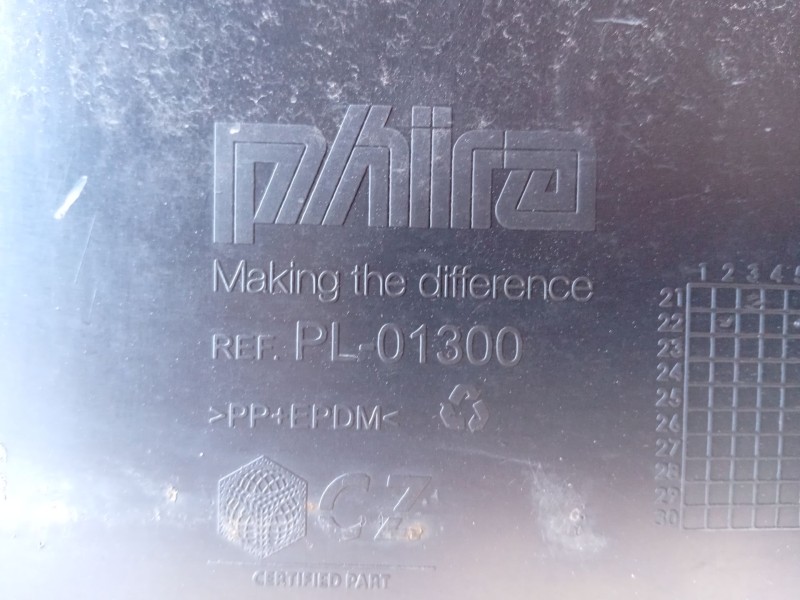 Recambio de paragolpes trasero para volkswagen polo iv (9n_, 9a_) 1.2 referencia OEM IAM 6Q6807417GRU  