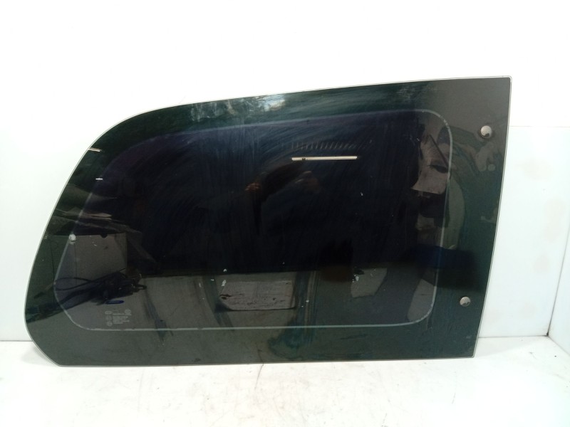 Recambio de luna trasera derecha para kia carnival ii (gq) 2.9 crdi referencia OEM IAM   