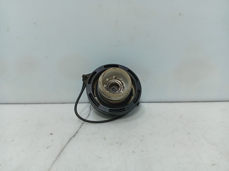 Recambio de tapon combustible para kia carnival ii (gq) 2.9 crdi referencia OEM IAM 310103A800  