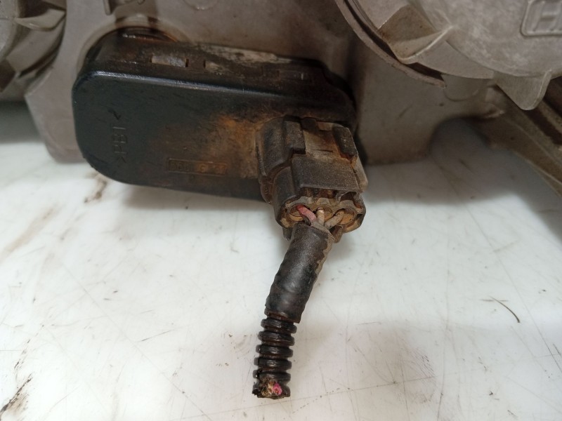 Recambio de faro derecho para kia carnival ii (gq) 2.9 crdi referencia OEM IAM 0K55251030B  