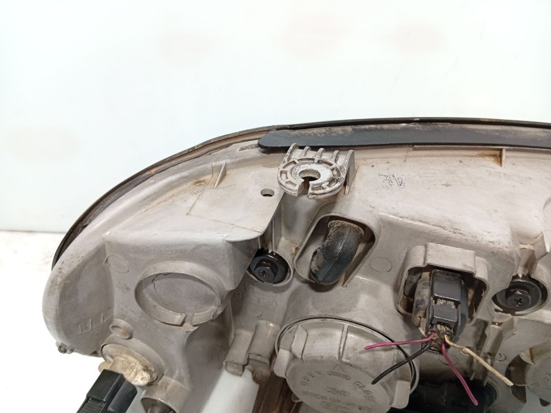 Recambio de faro izquierdo para kia carnival ii (gq) 2.9 crdi referencia OEM IAM 0K55251040B  