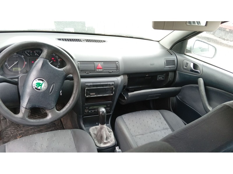 skoda octavia i (1u2) del año 2004