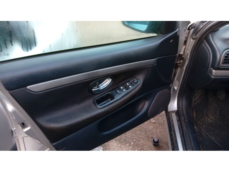 peugeot 406 (8b) del año 2003