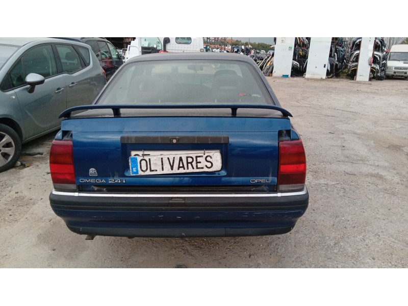 opel omega a (v87) del año 1992