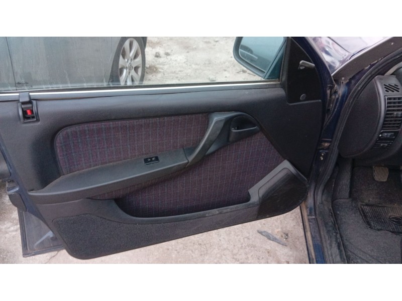 opel omega a (v87) del año 1992