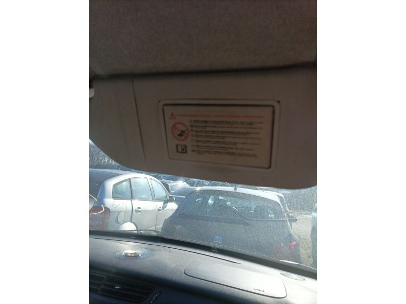 Recambio de parasol derecho para citroën c3 ii (sc_) 1.4 referencia OEM IAM 16121658BJ  