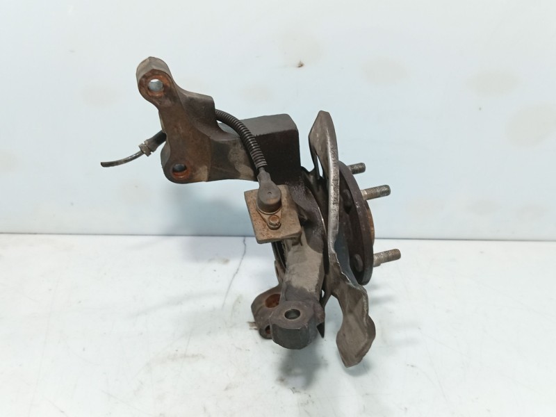 Recambio de mangueta delantera derecha para kia carnival ii (gq) 2.9 crdi referencia OEM IAM 0K55333021A  